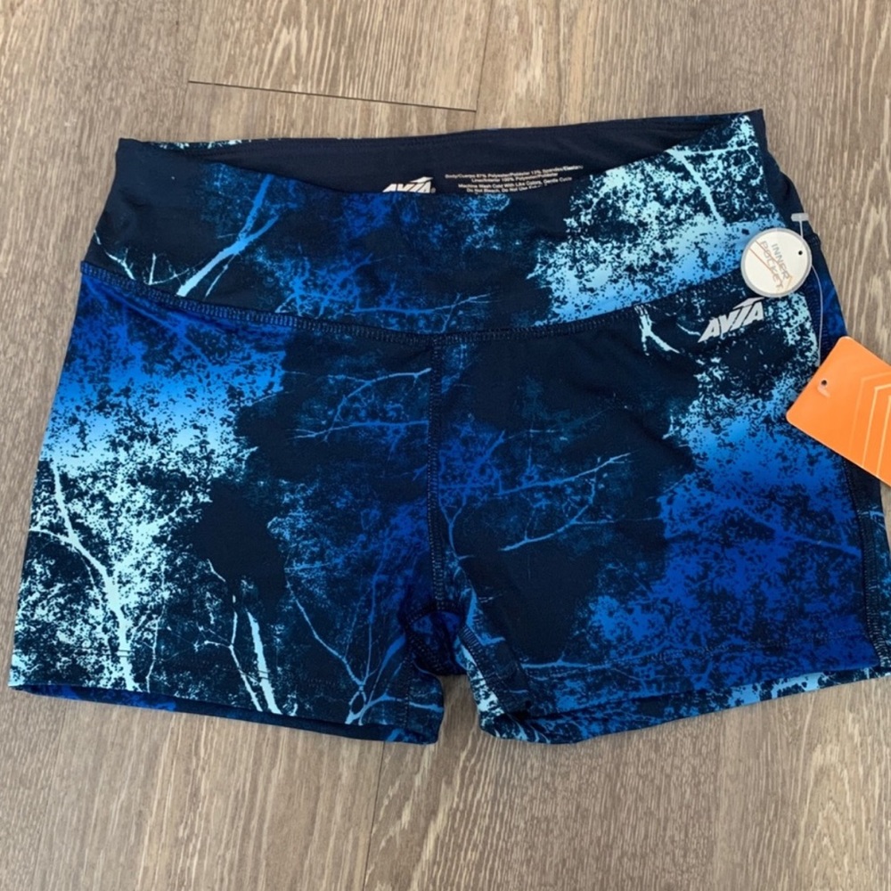 Avai Small 3” Print Captivate Spandex